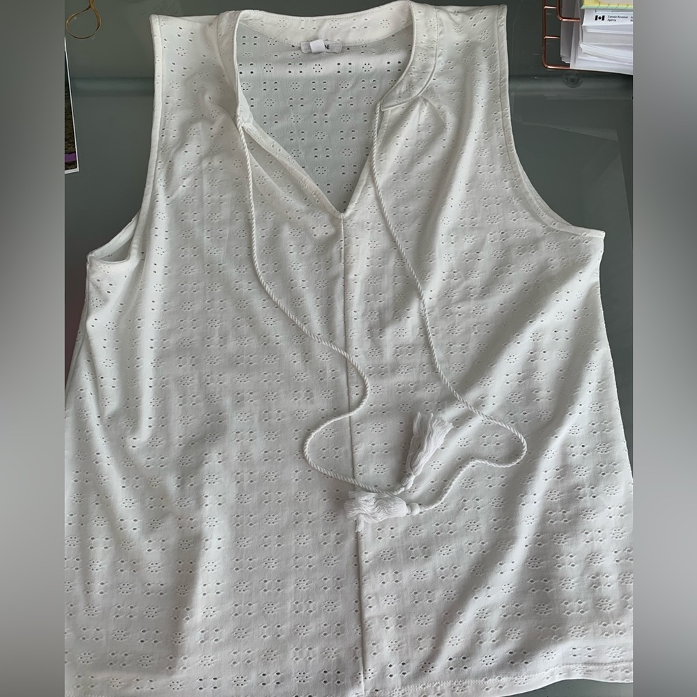 Pretty Summer Eyelet top